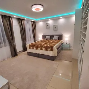 3 - Keine Party ! 6 Personen Appartement